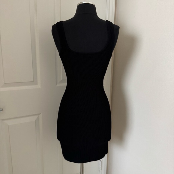 Aritzia Babaton Sculpt Knit Ribbed Dress Size XS - Picture 4 of 10